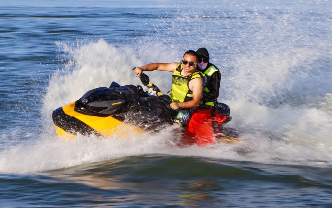 6404545454458.jpg 6404545454458.jpg